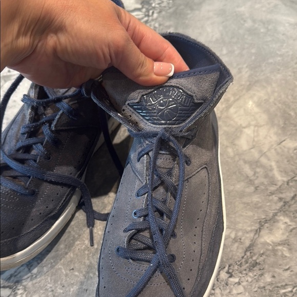 Men suade air Jordan Gray Nike Sneakers size US 9 European 42 1/2 - Picture 3 of 9